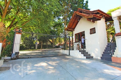 Image 40 - 274103